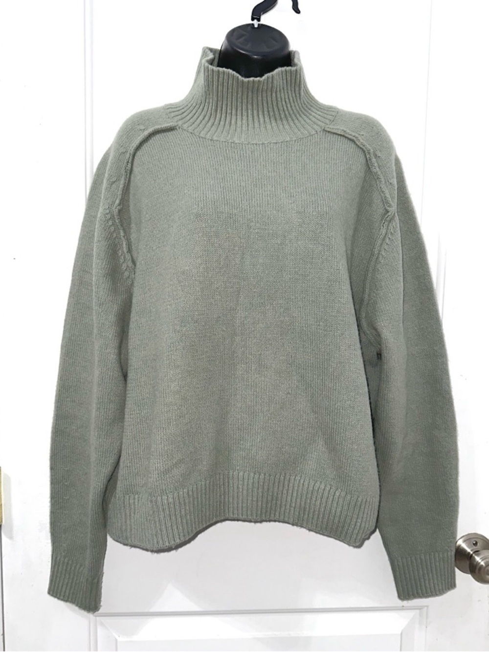 H&M Green Mock Turtleneck Sweater size Large